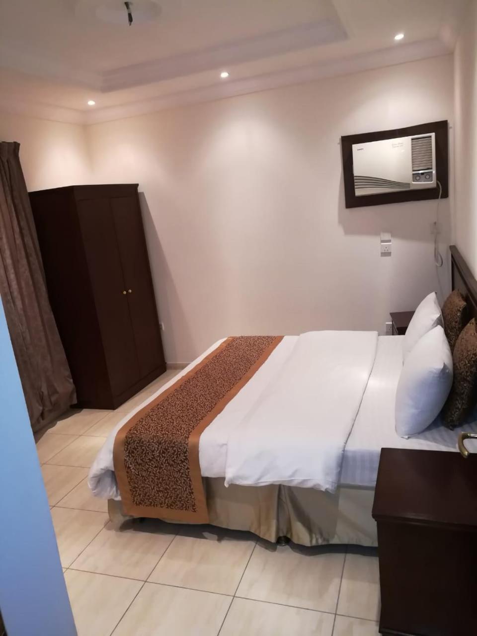 Leen Serviced Apartments Джеда Екстериор снимка