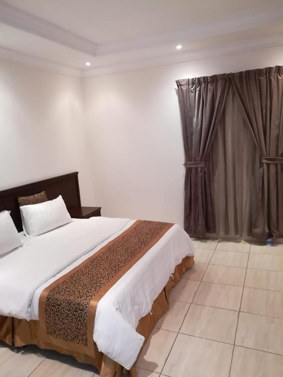 Leen Serviced Apartments Джеда Екстериор снимка