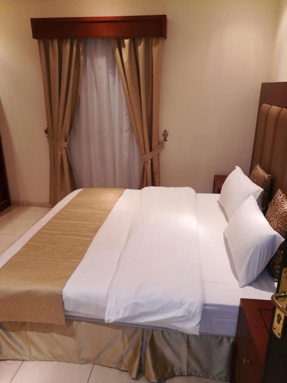 Leen Serviced Apartments Джеда Екстериор снимка
