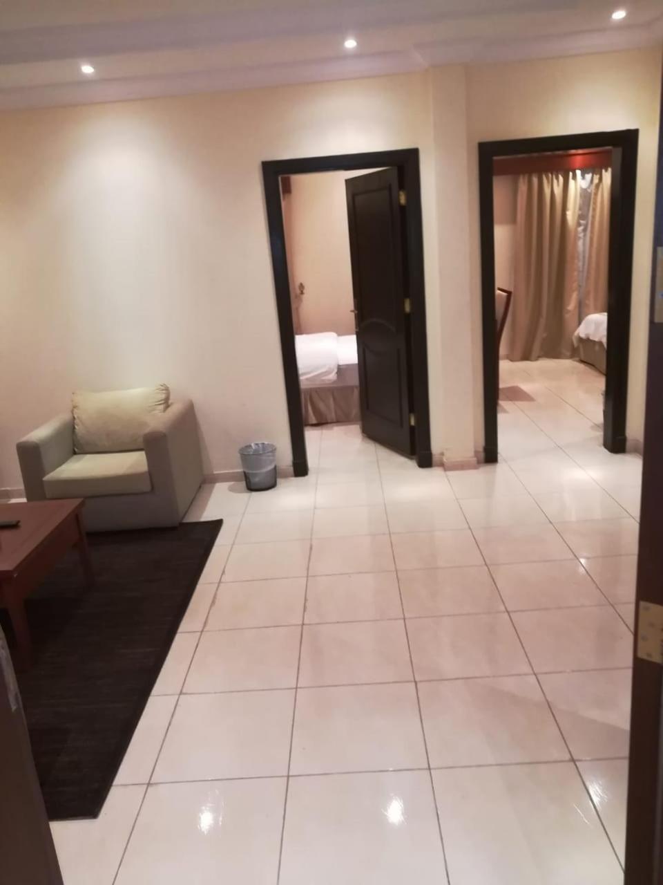 Leen Serviced Apartments Джеда Екстериор снимка