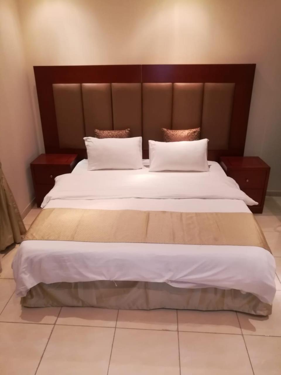 Leen Serviced Apartments Джеда Екстериор снимка