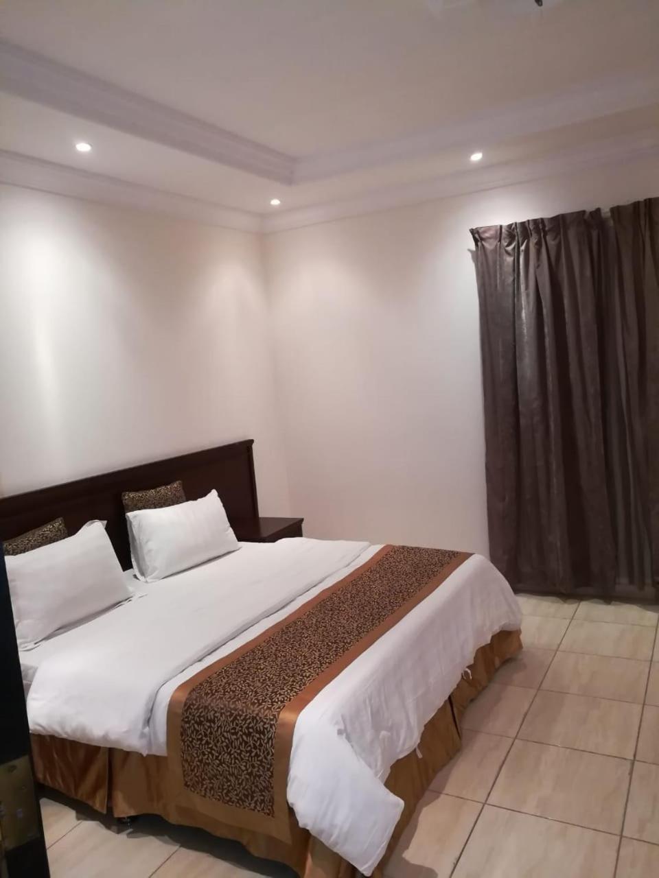 Leen Serviced Apartments Джеда Екстериор снимка